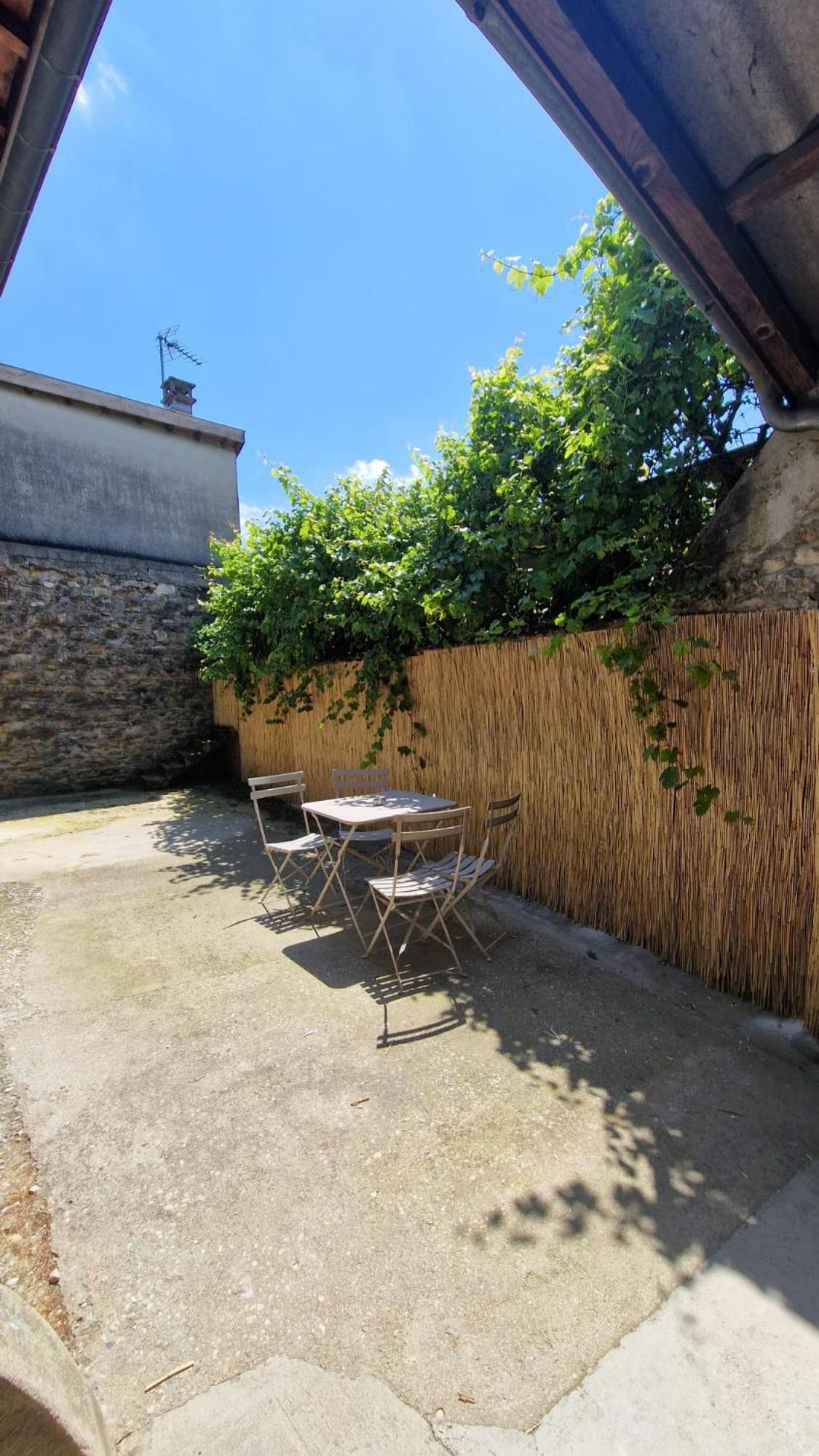 Le Bourg Appartement Lagnieu Buitenkant foto